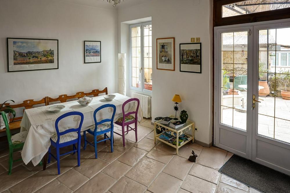 La Chaumière, Demeure d'hôtes Lauris Exterior foto